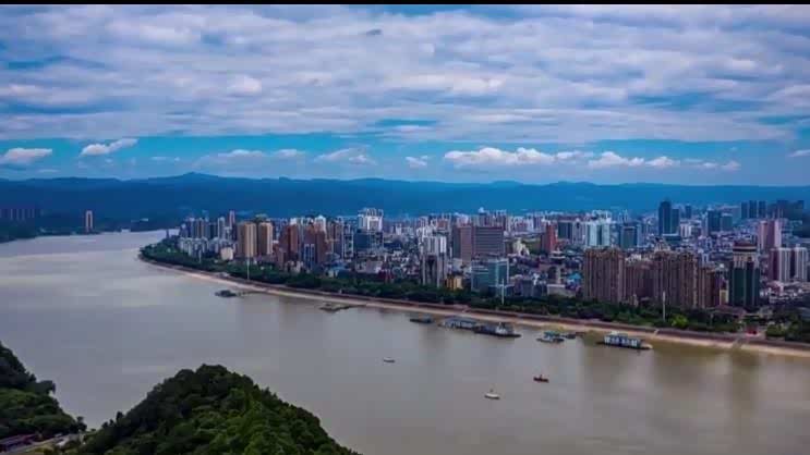 湖北，抗疫先锋，绿色先锋，两翼腾飞之地