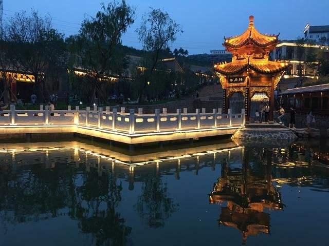 石家庄，致尊敬的听众们